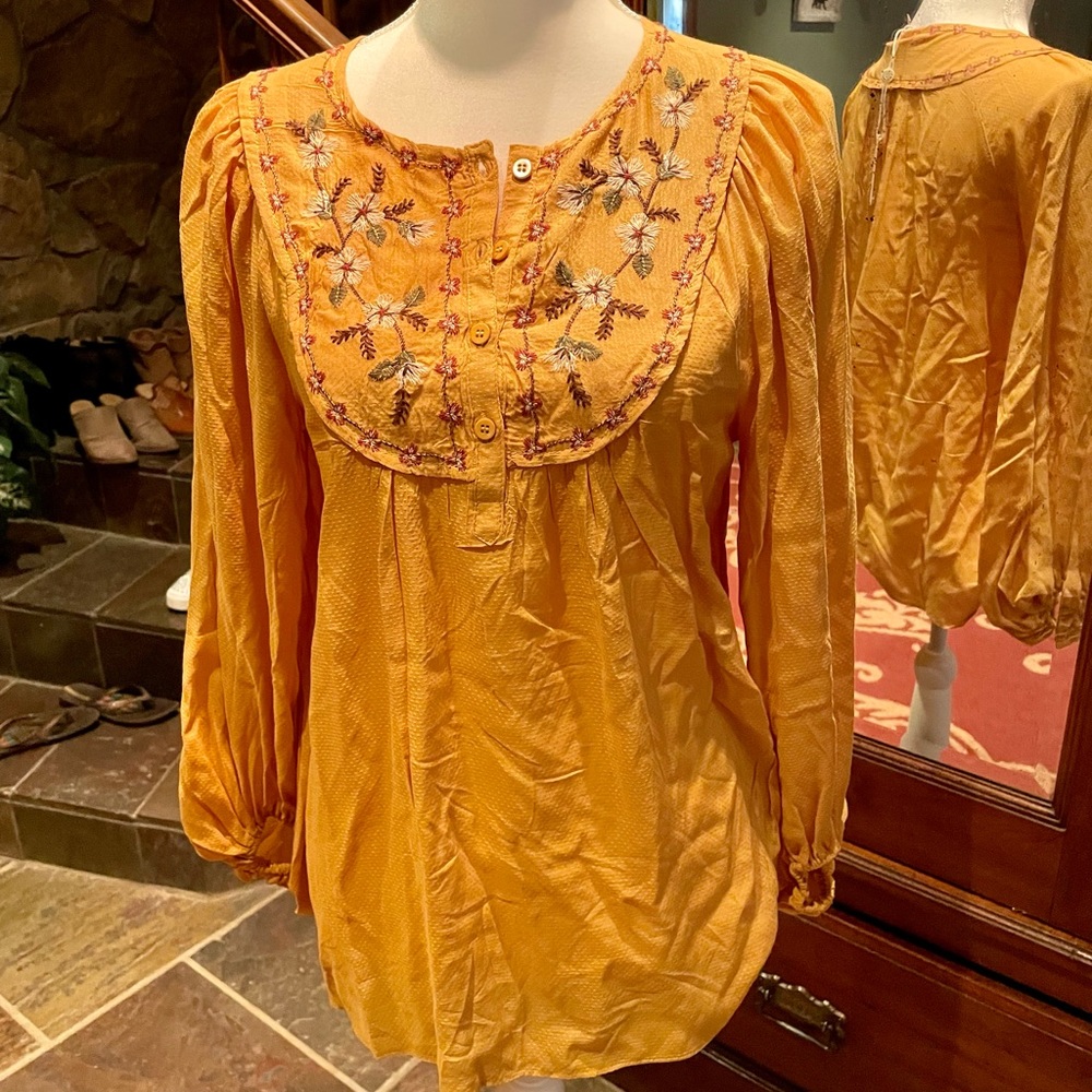 MAX STUDIO size small, mustard colored peasant top, With embroidery.